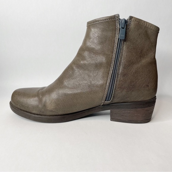 Eric Michael Gray Leather Fringed Side Zip Bootie Size EU 36 - Picture 2 of 10